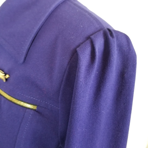 St. John Sport Jacket - Picture 4 of 8